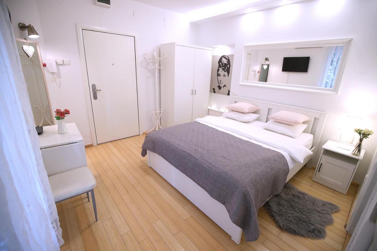 Apartamento La Vie Est Belle Zagreb Exterior foto